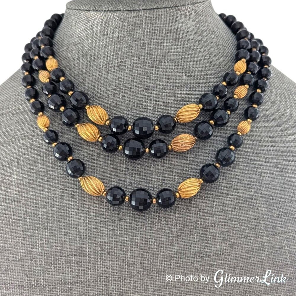 Vintage Lisner Triple Strand Black Faceted Bead Ribbed Gold Tone Bead Necklace - Picture 3 of 9